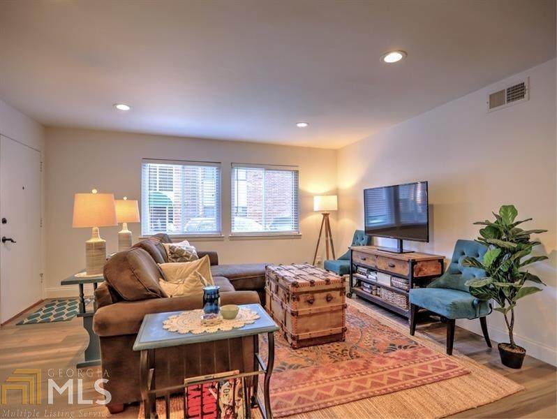 4266 Roswell Rd - Photo 1