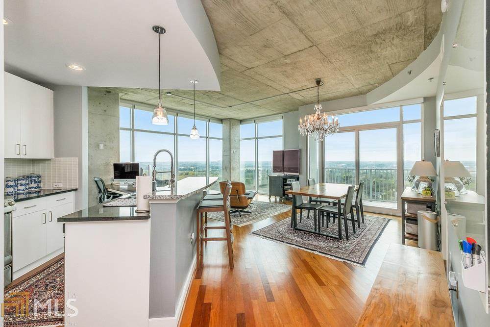 250 Pharr Rd - Photo 1