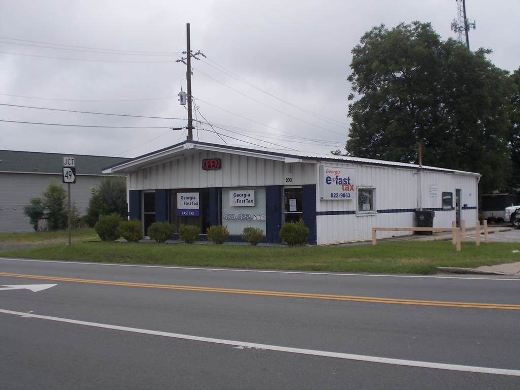 200 Commercial Hts - Photo 1