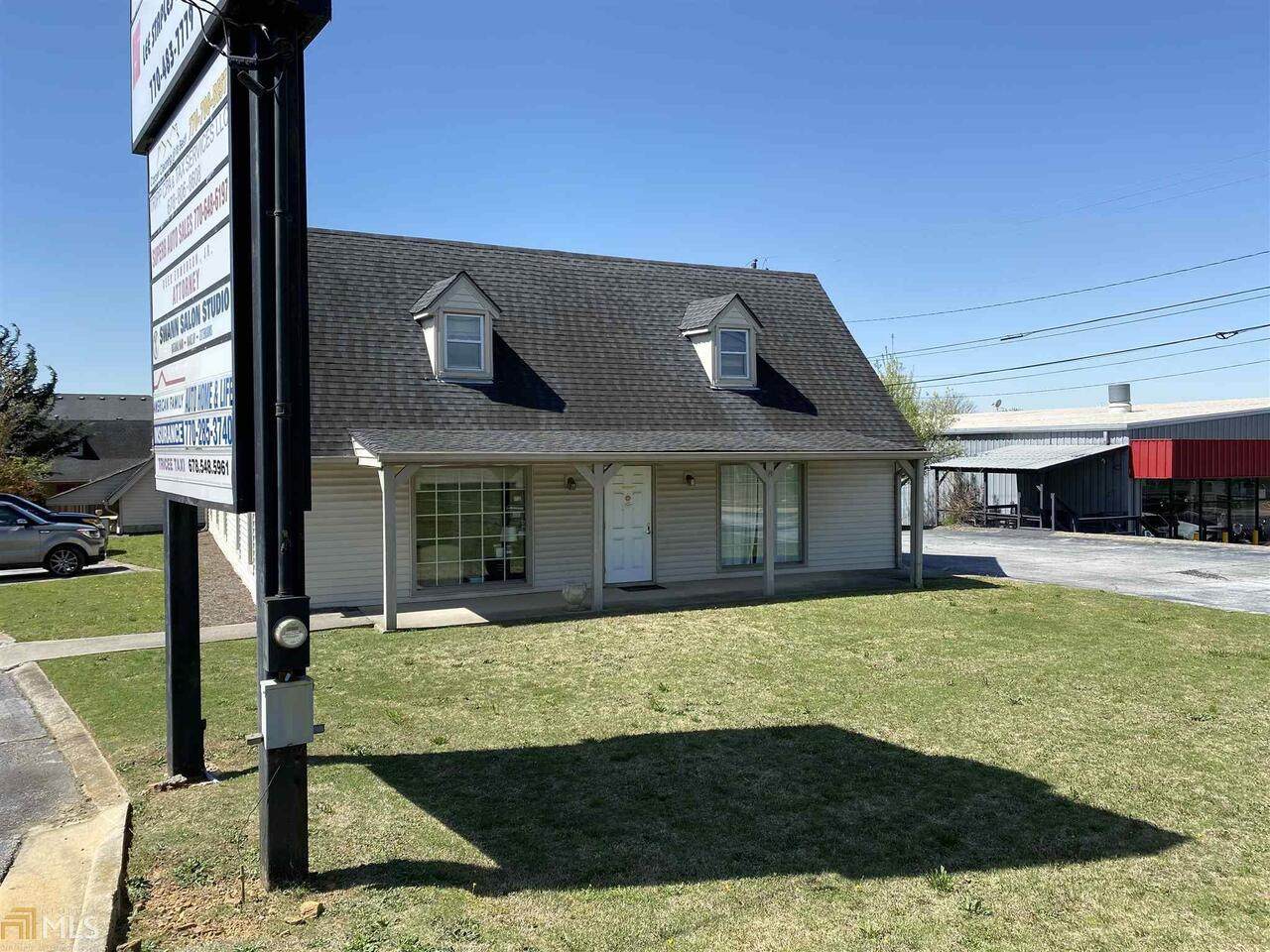 1000 Iris Drive - Photo 1