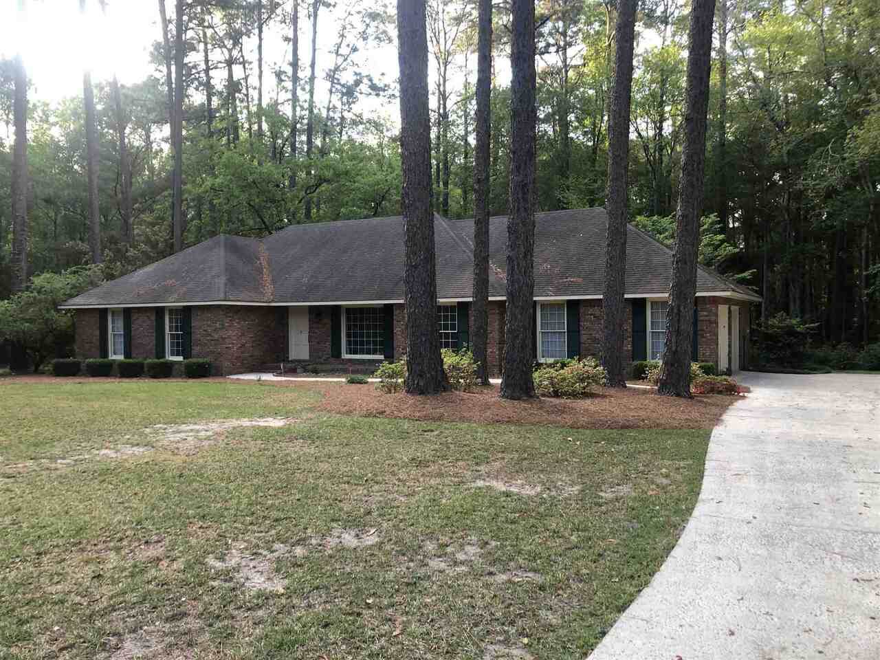 41 Golf Club Circle - Photo 1