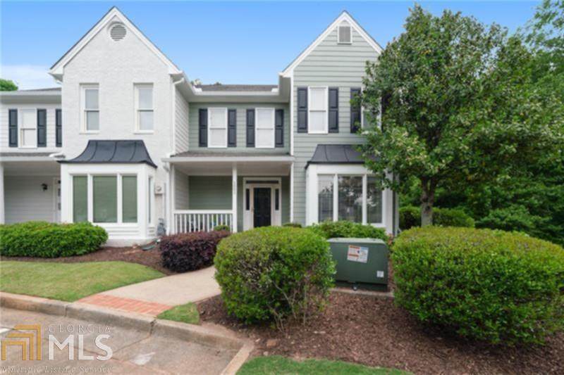 1001 Saddle Hill - Photo 1