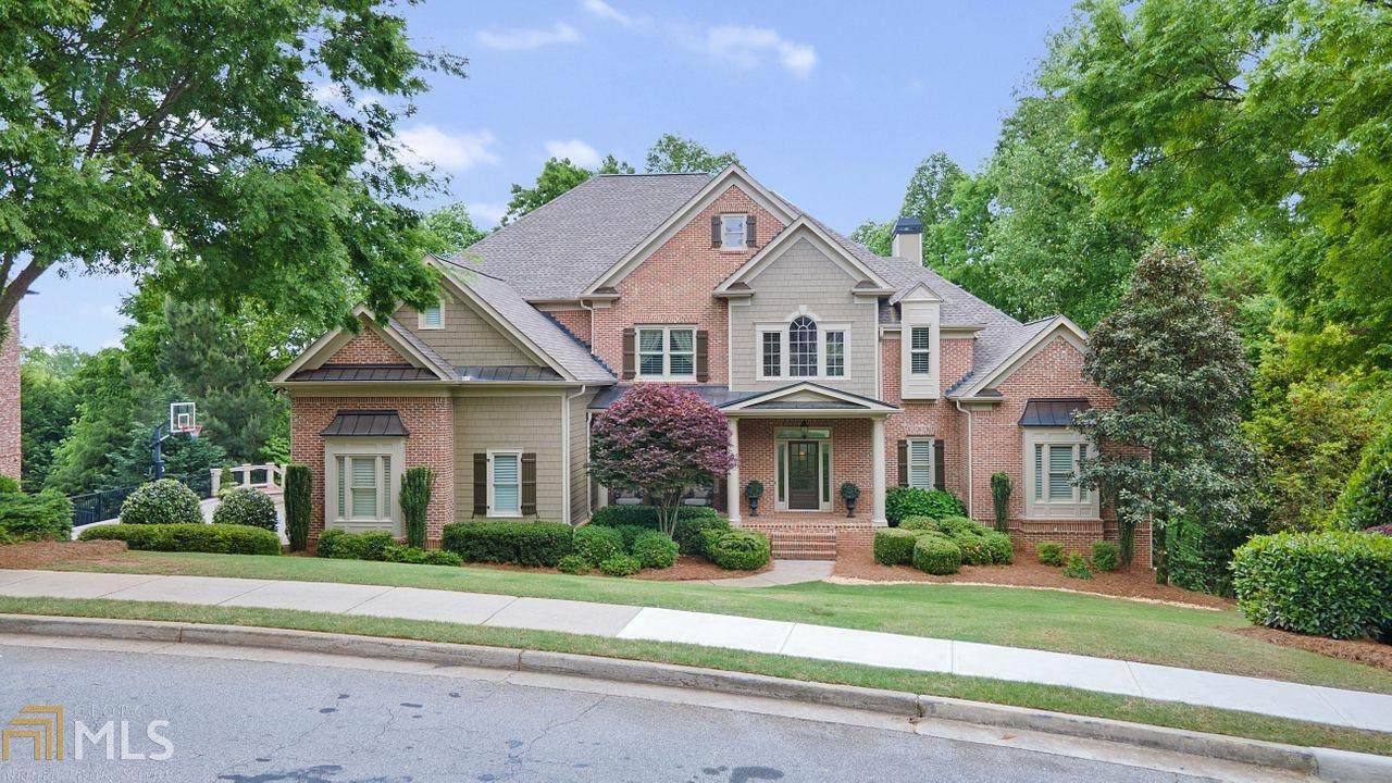5063 Brendlynn Dr - Photo 1