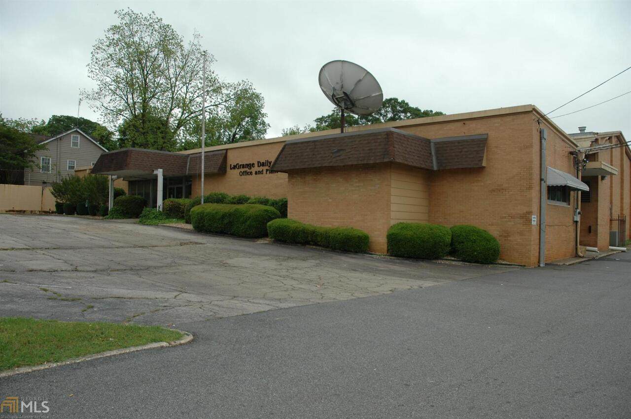 105 Ashton Street - Photo 1