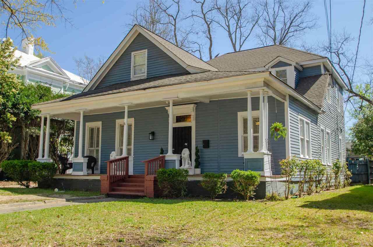 127 Rogers Avenue - Photo 1