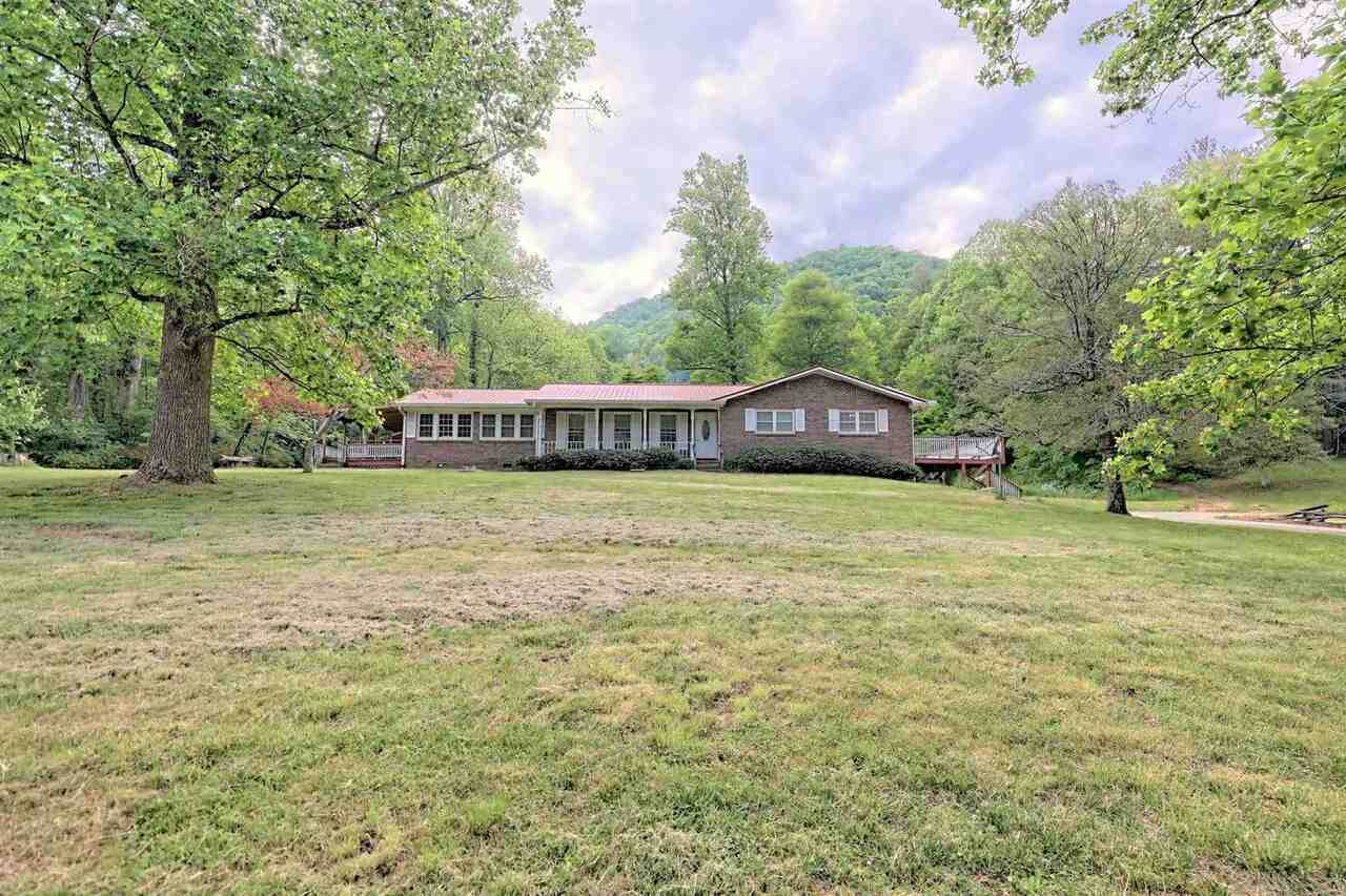 3589 Highway 441 - Photo 1