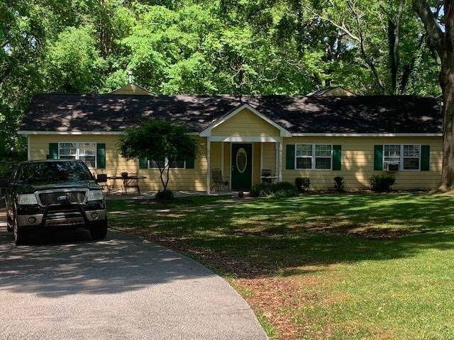 621 Clifton - Photo 1