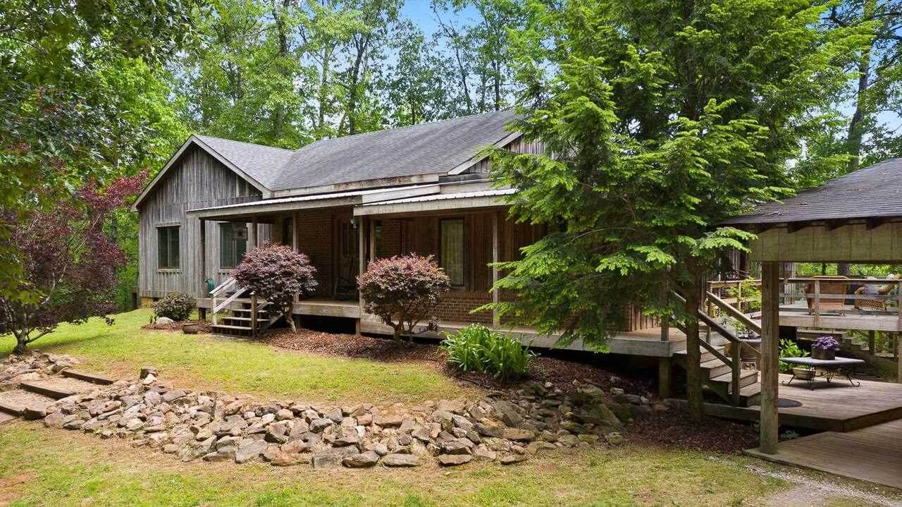1020 Davis Road - Photo 1