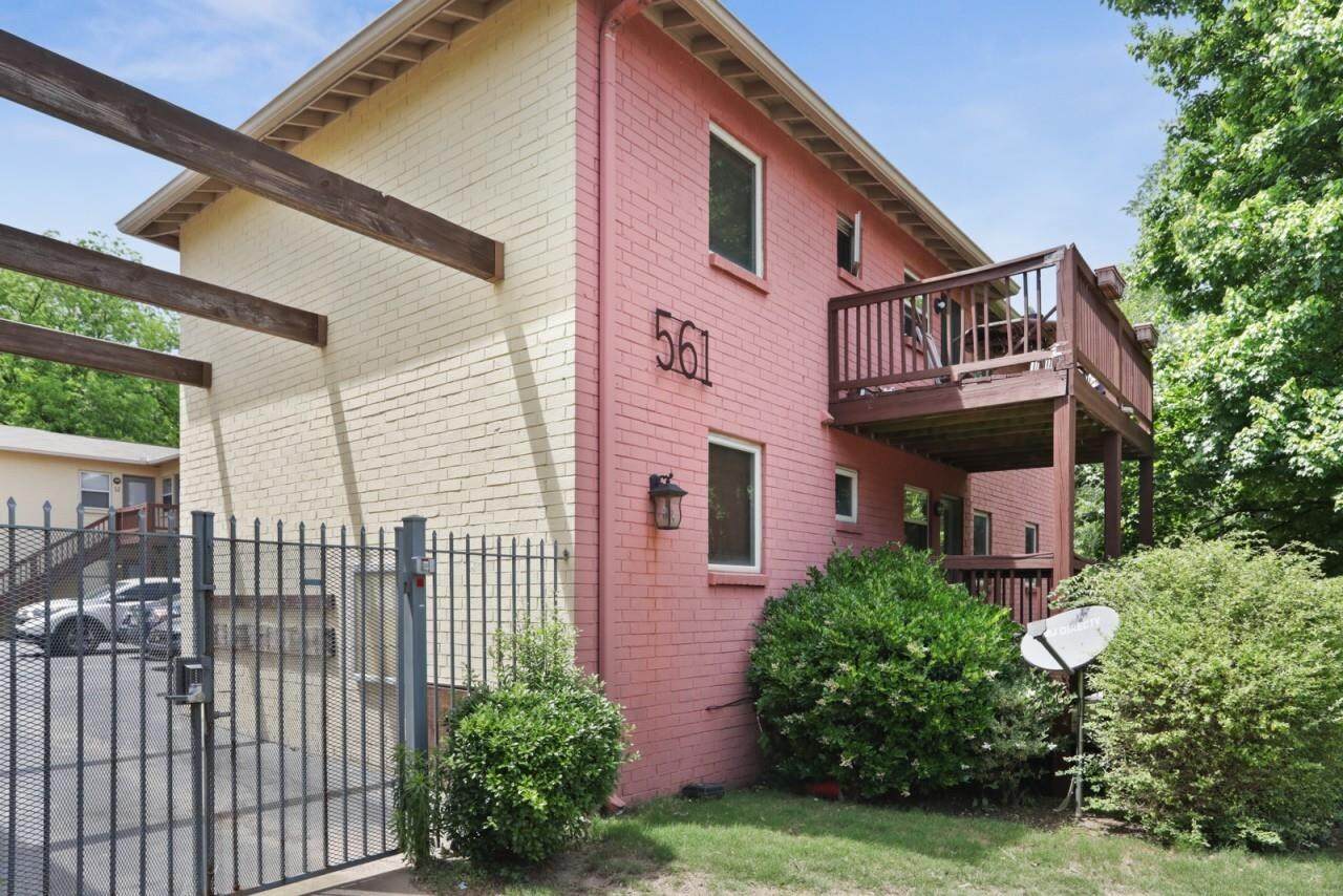 561 Formwalt Street - Photo 1