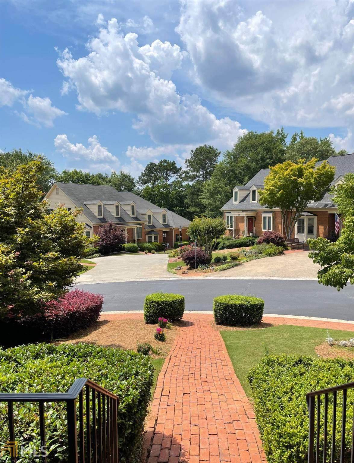 6180 Forest Hills Dr - Photo 1
