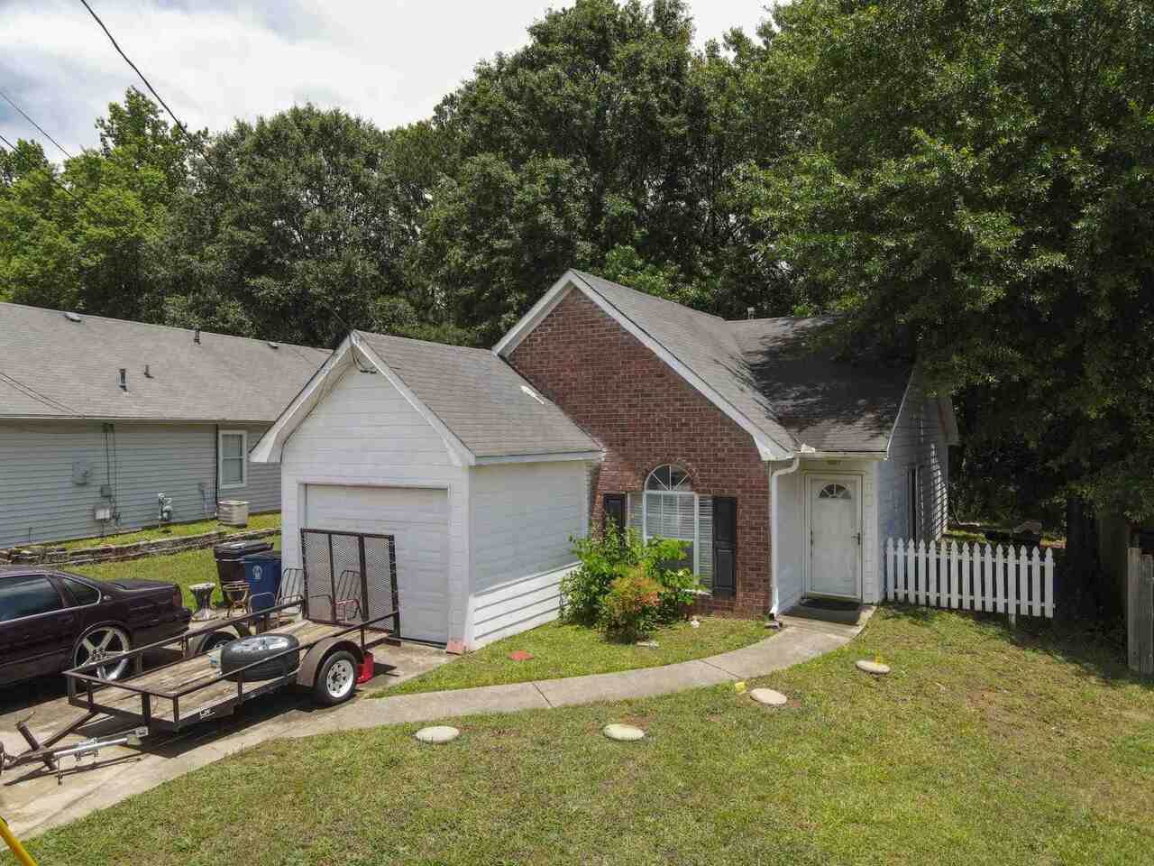 8012 Fieldstone - Photo 1