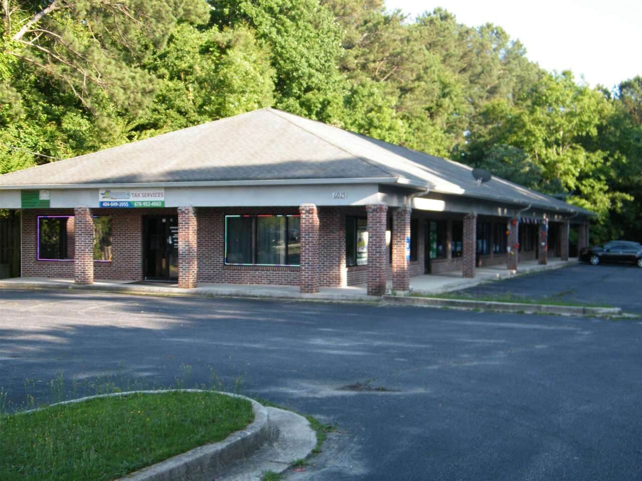 6025 Covington Highway - Photo 1