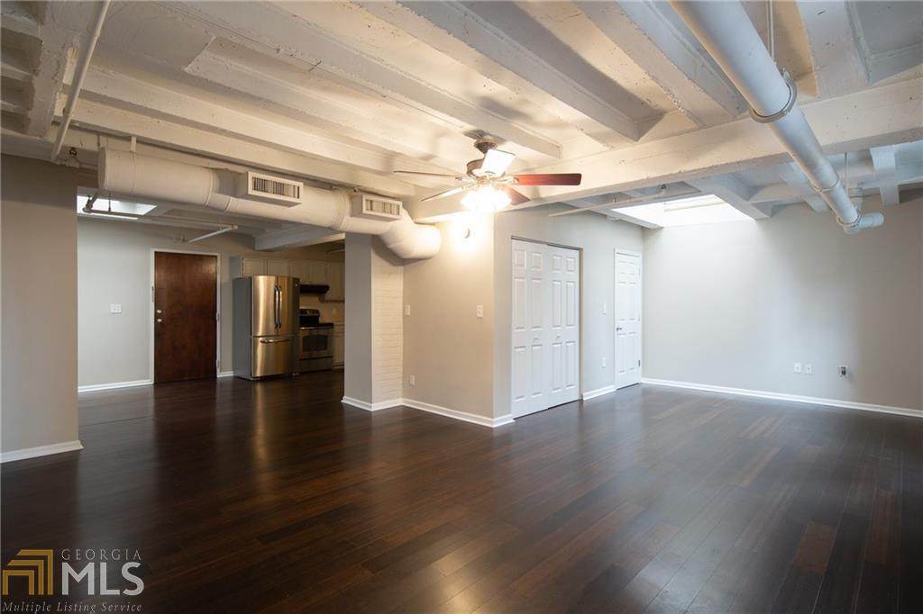 32 Peachtree St - Photo 1