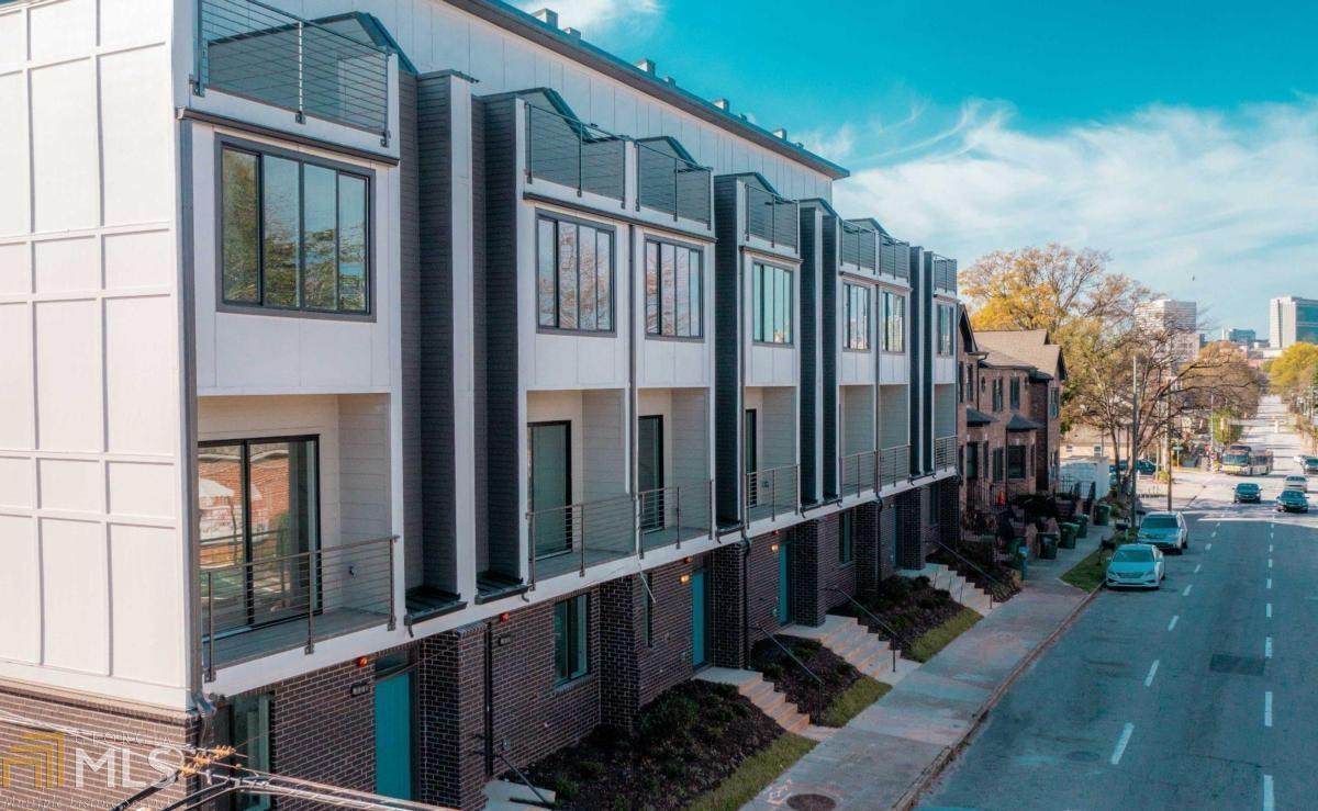 211 Bass Street - Photo 1