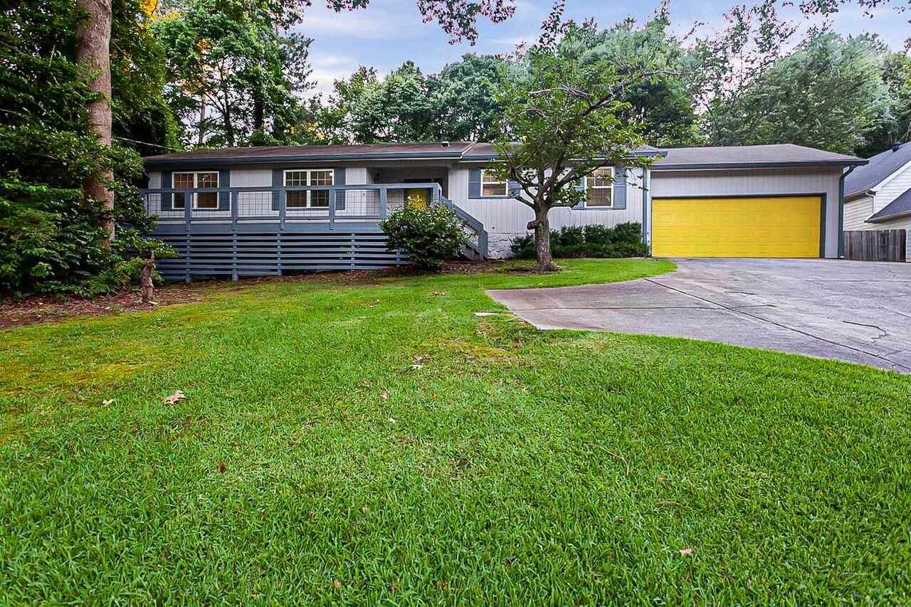 3881 Howell Ferry - Photo 1
