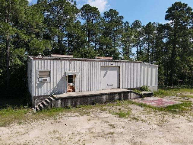 121 Industrial Way - Photo 1