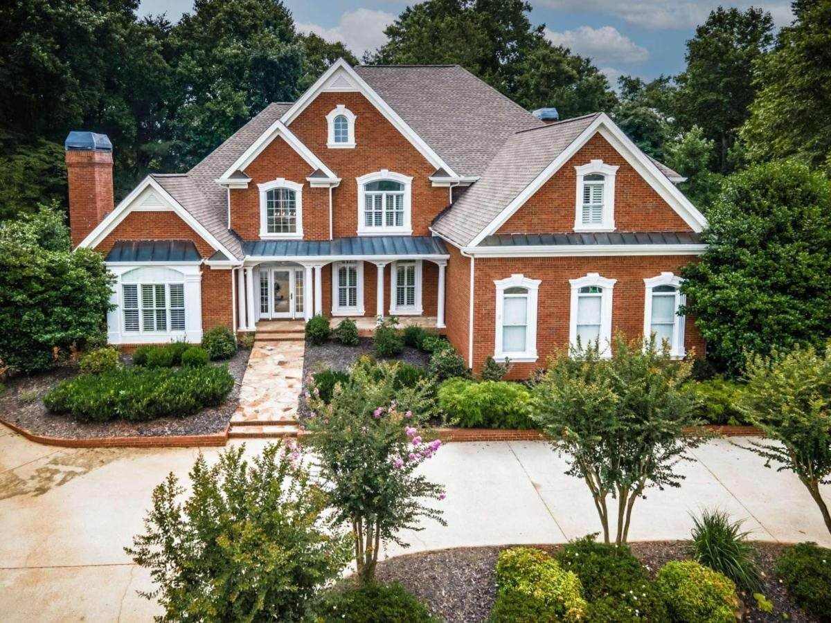 3525 Lake Breeze Lane - Photo 1