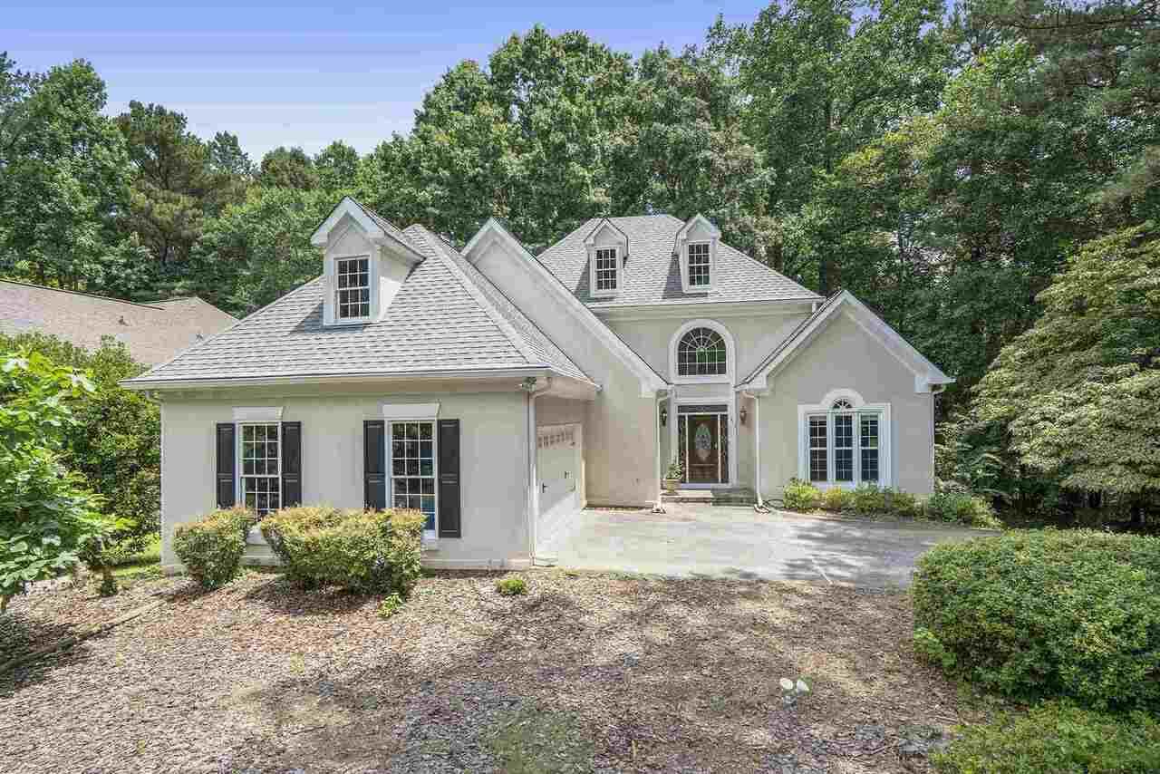 415 Cameron Woods - Photo 1