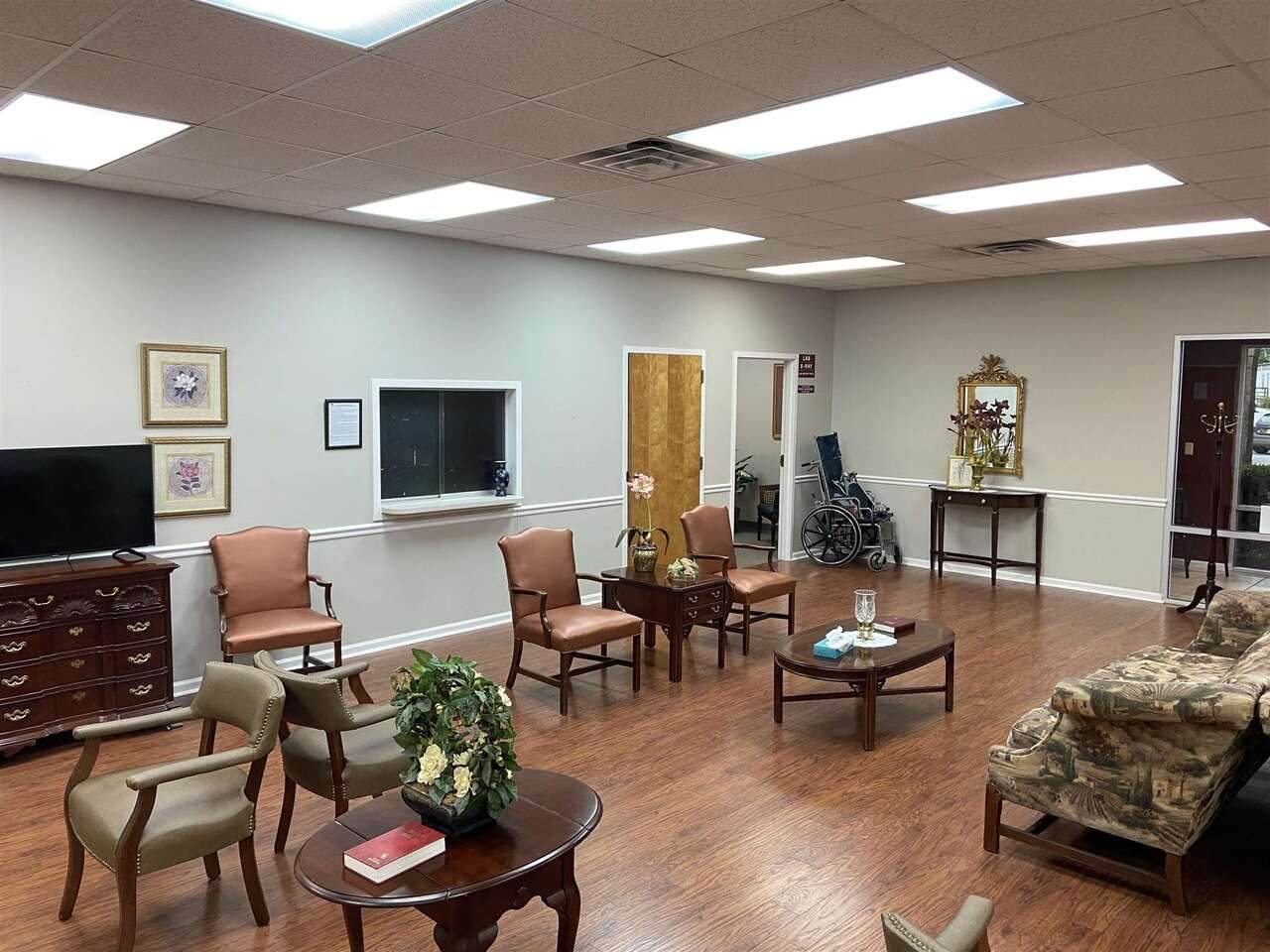 1078 Plaza Avenue - Photo 1