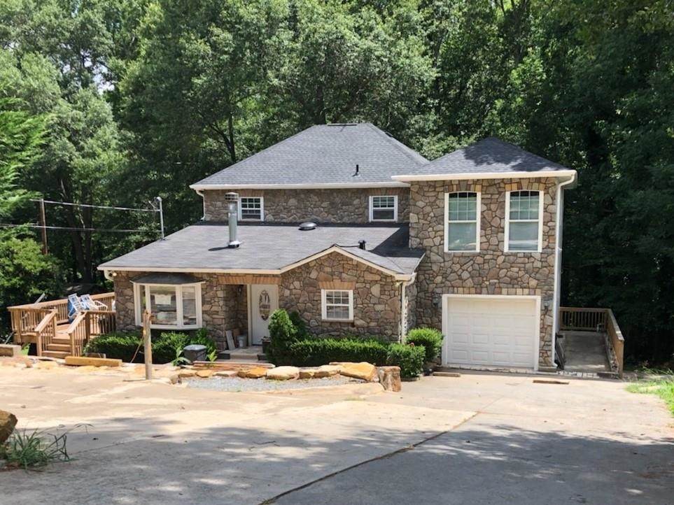 560 Forest Street - Photo 1