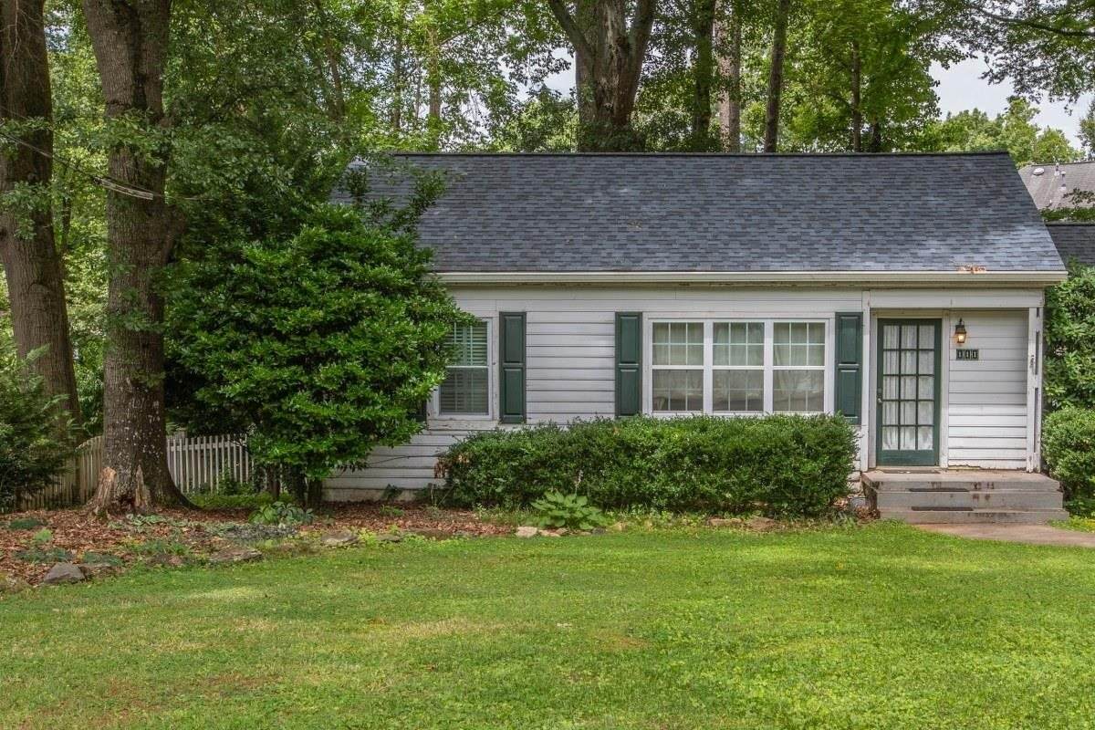 111 Spring Drive - Photo 1