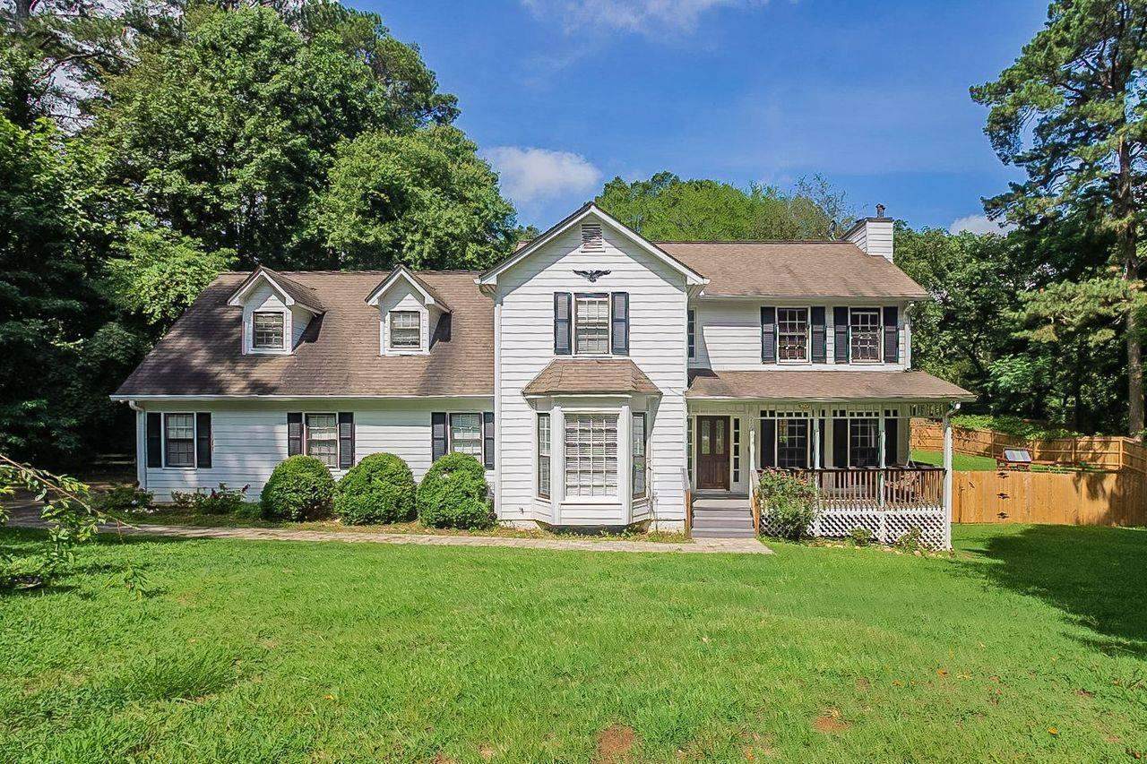 2699 Douglas Court - Photo 1