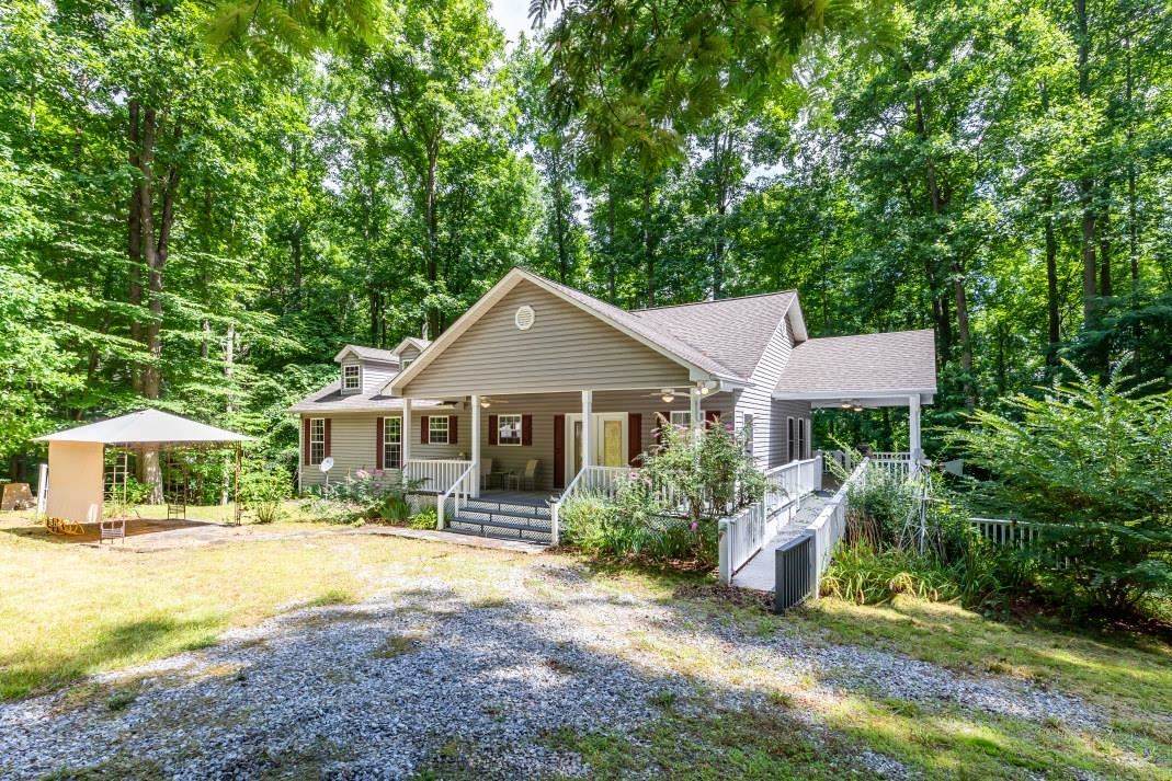7 Spring Road - Photo 1
