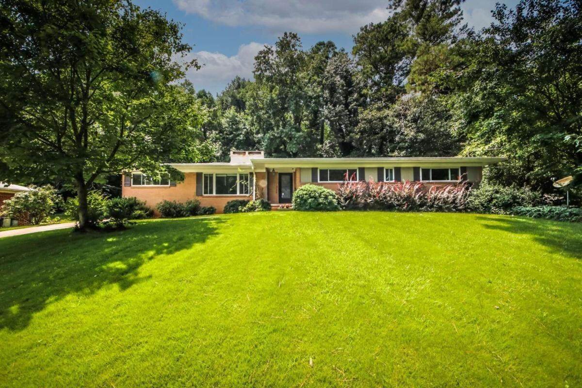 1536 Knob Hill Drive - Photo 1
