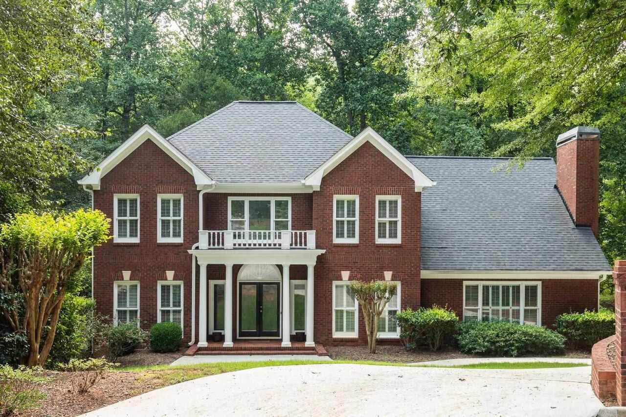 5700 Wyndemere Lane - Photo 1