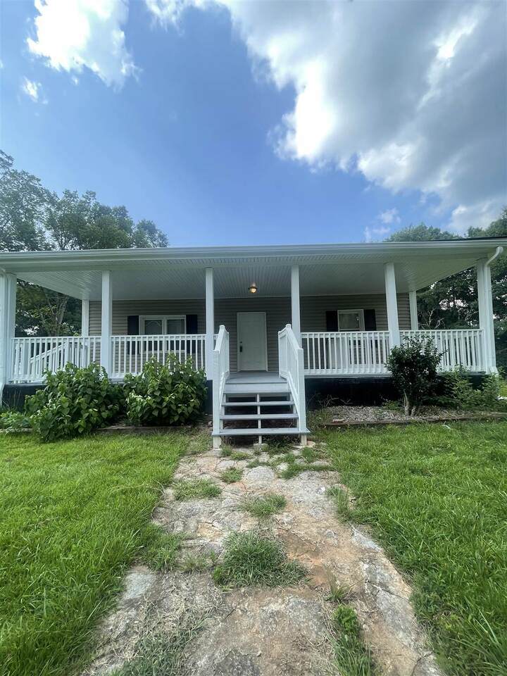 2370 Avery Street - Photo 1