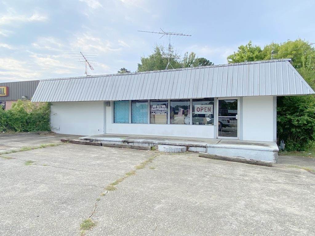 790 Collins Road - Photo 1
