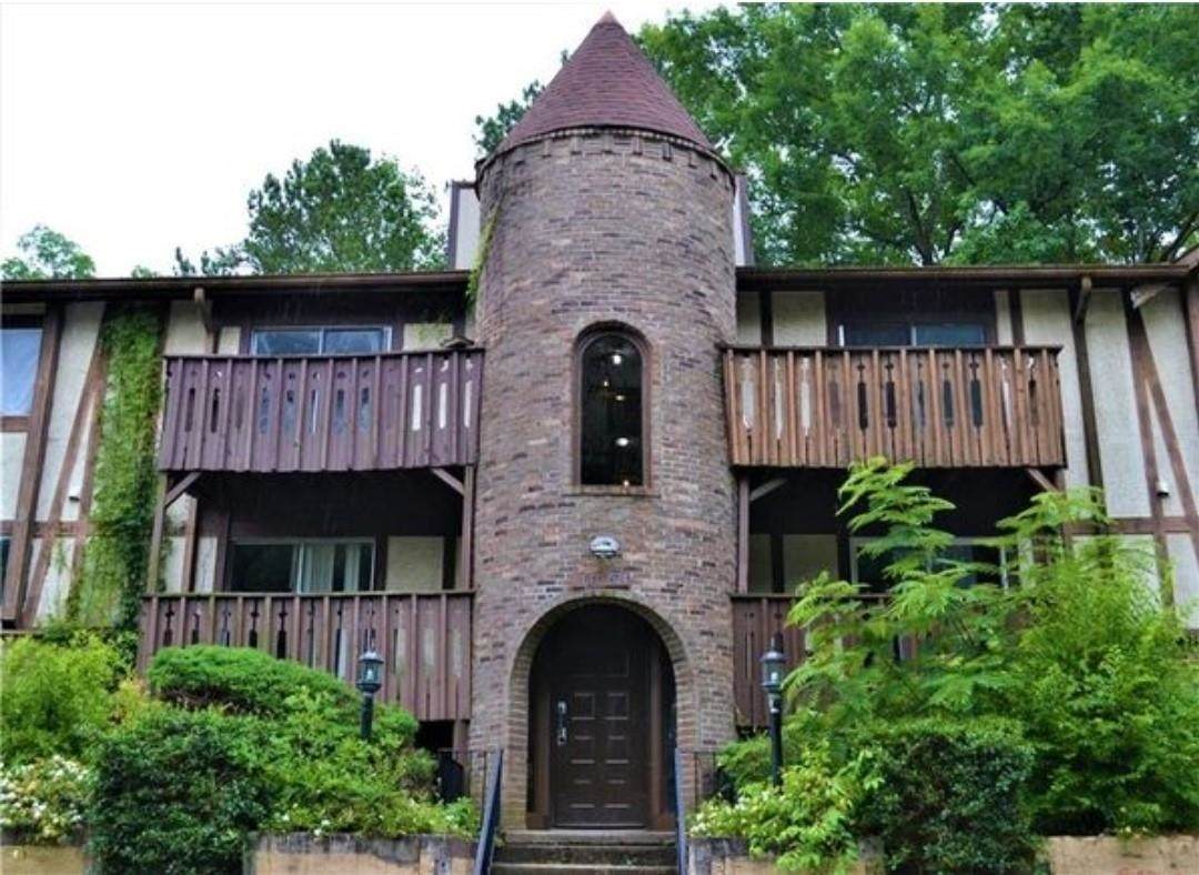 1515 Camelot Drive - Photo 1