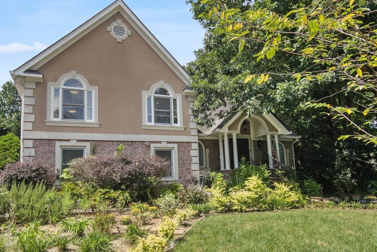2215 Peachtree North Court - Photo 1