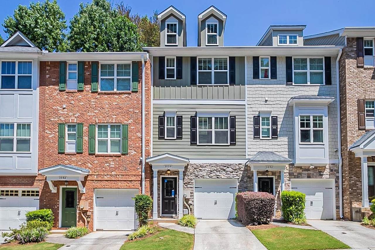 3090 Lauren Parc - Photo 1