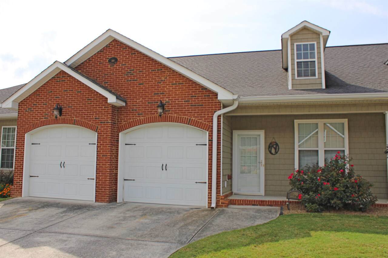 198 Windsor Way - Photo 1