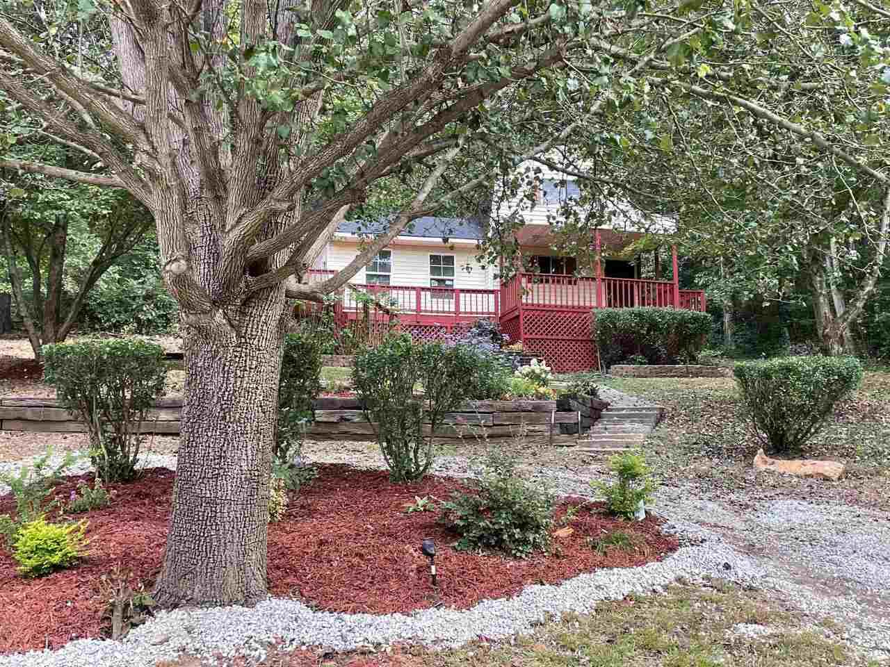 744 Ridgeview Drive - Photo 1