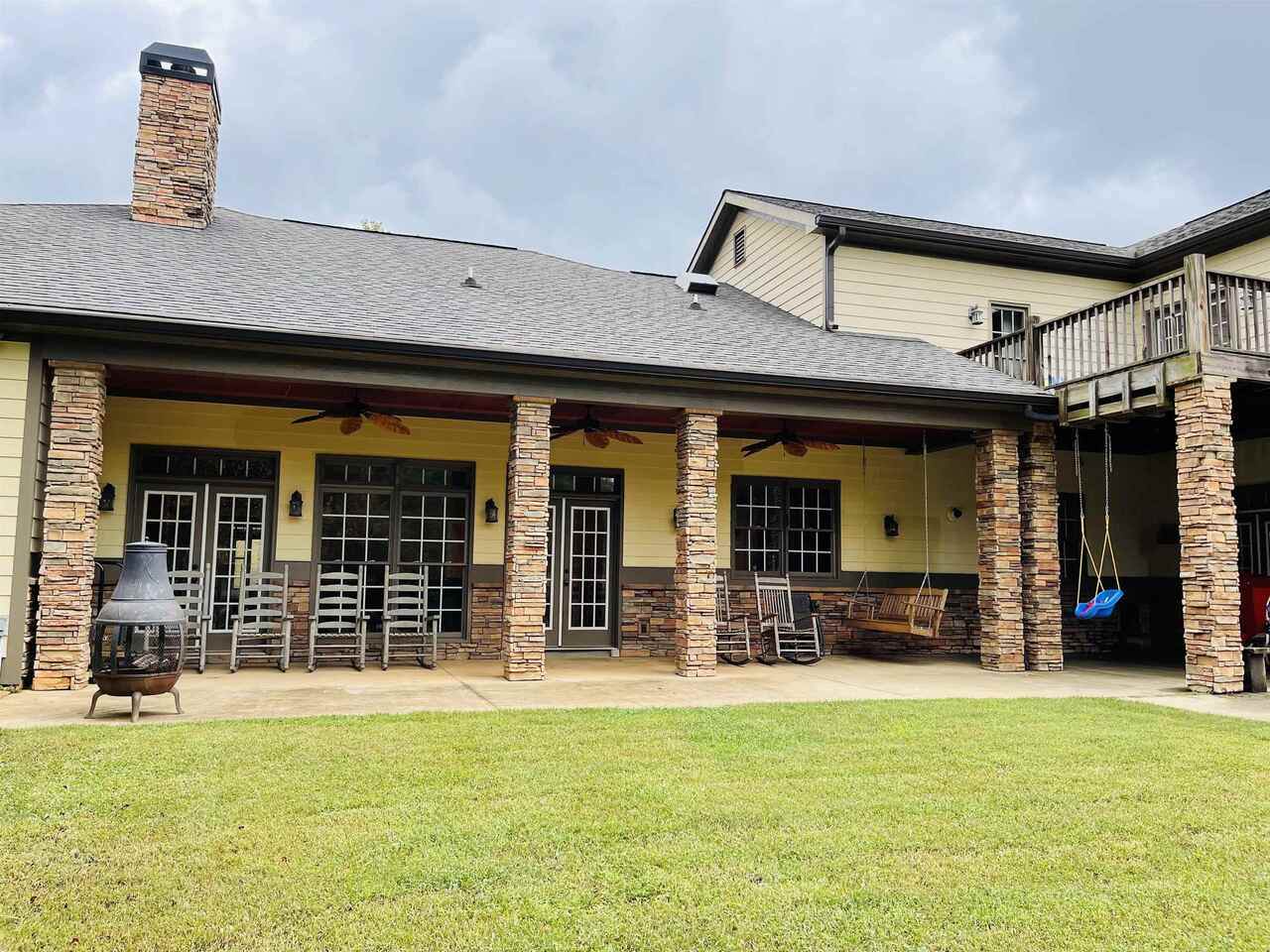 5501 Ridgeway Road - Photo 1