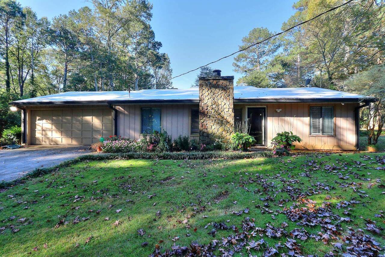 487 Warren Road - Photo 1