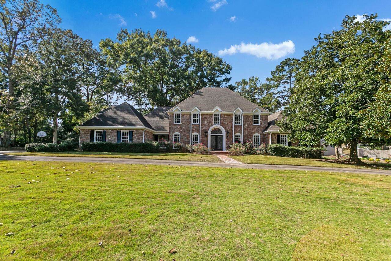 165 Monticello - Photo 1