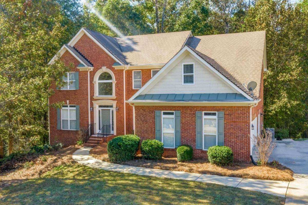 5552 Ridgemoor Drive - Photo 1