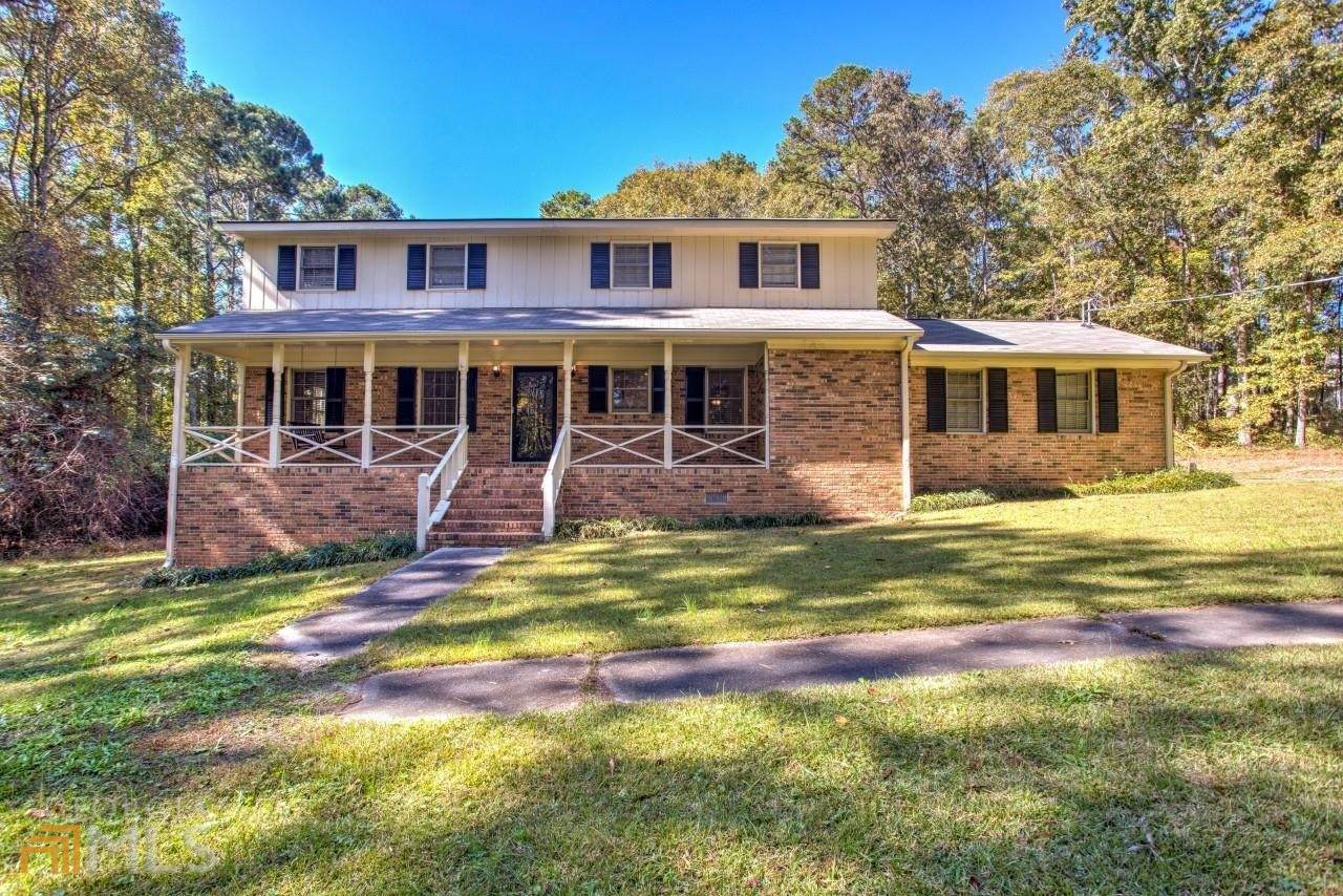 1851 Rockdale Circle - Photo 1