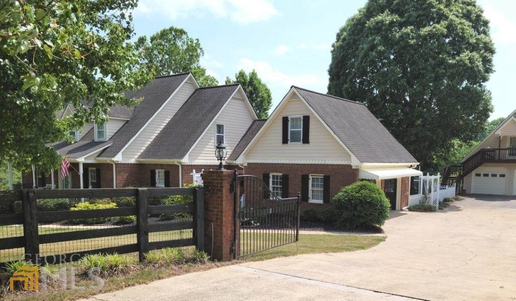 135 Jones Road - Photo 1
