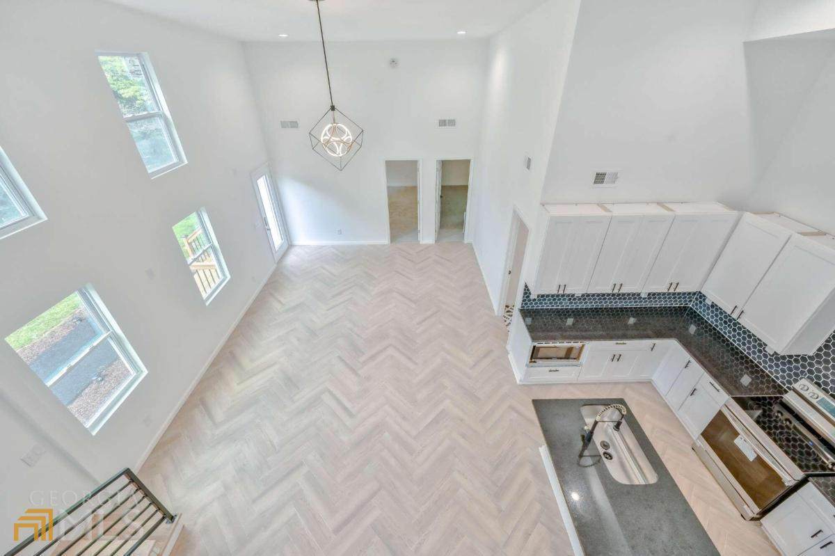 44 Brevard Avenue - Photo 1