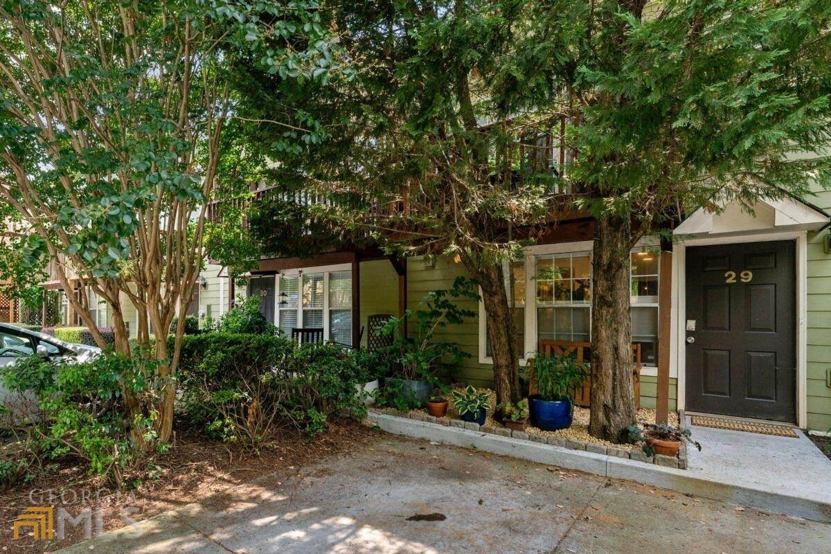 1124 Dekalb Avenue - Photo 1