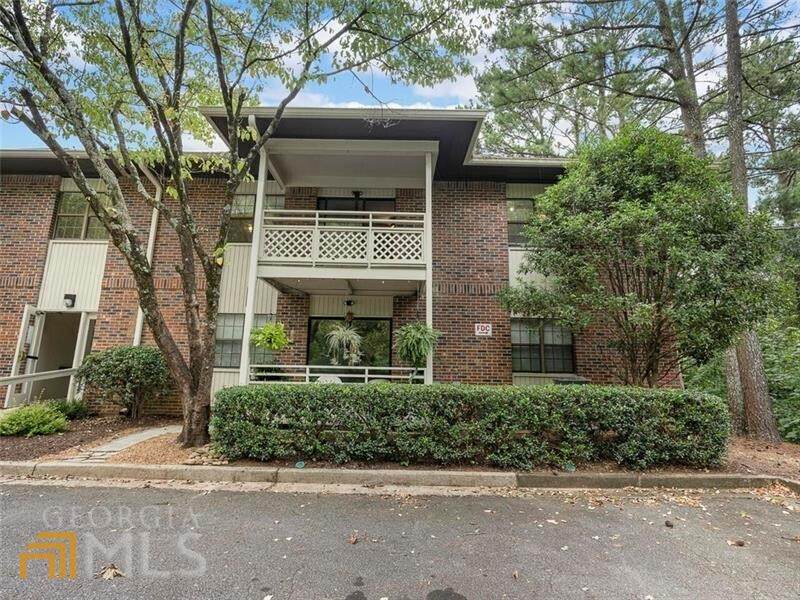 475 Mount Vernon Highway - Photo 1