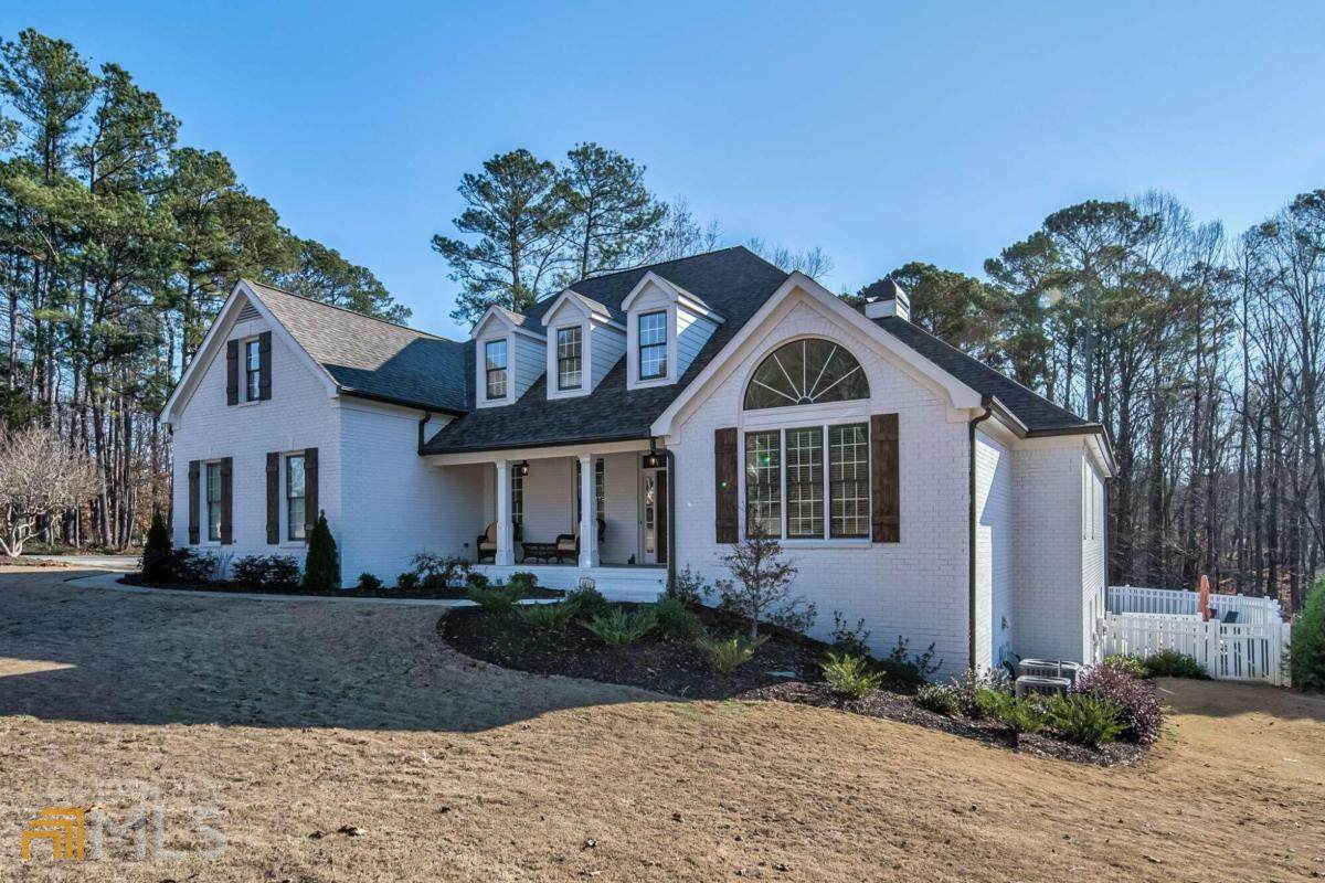 4830 Hamptons Club Drive - Photo 1