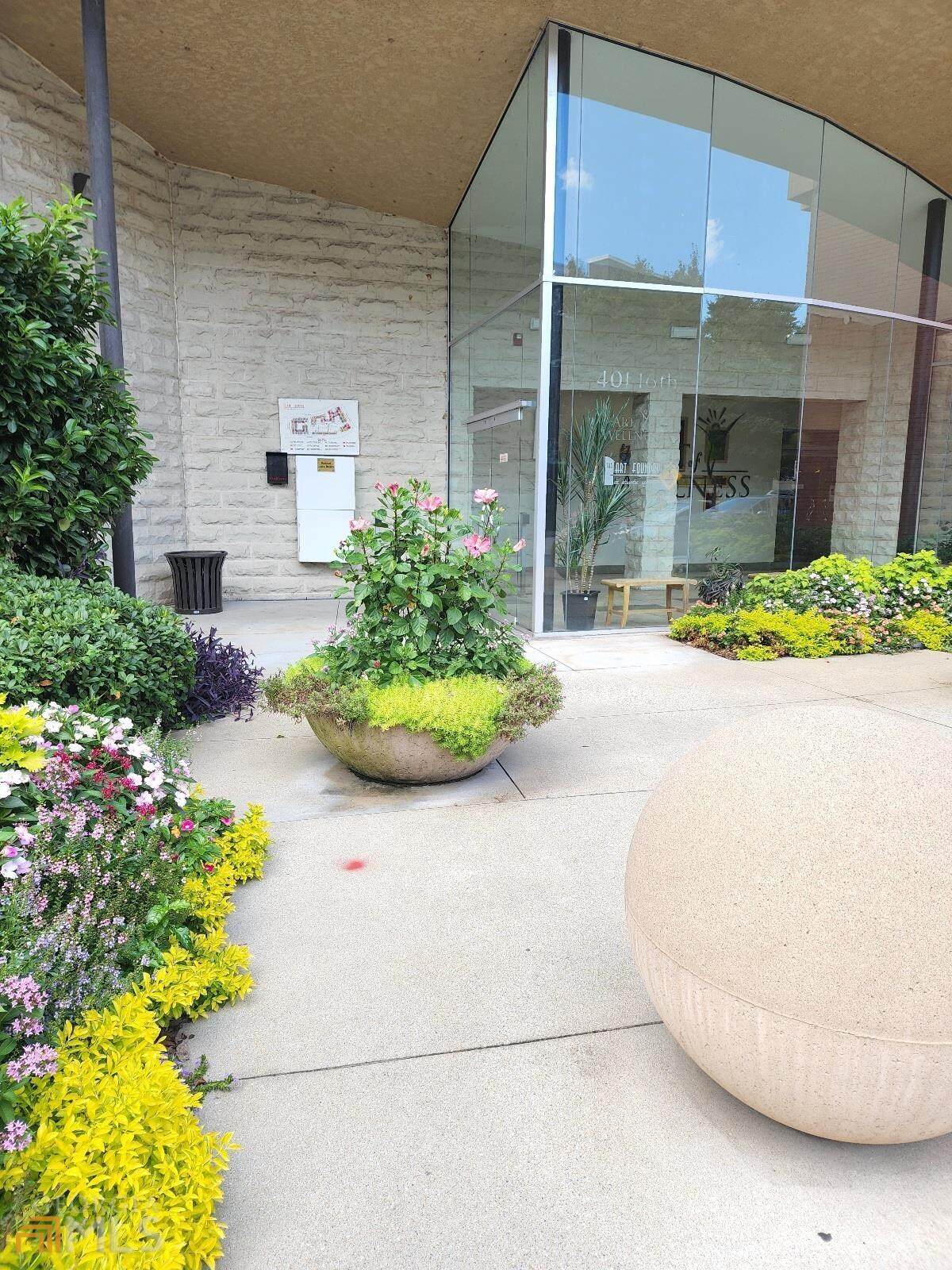 400 17th Street - Photo 1