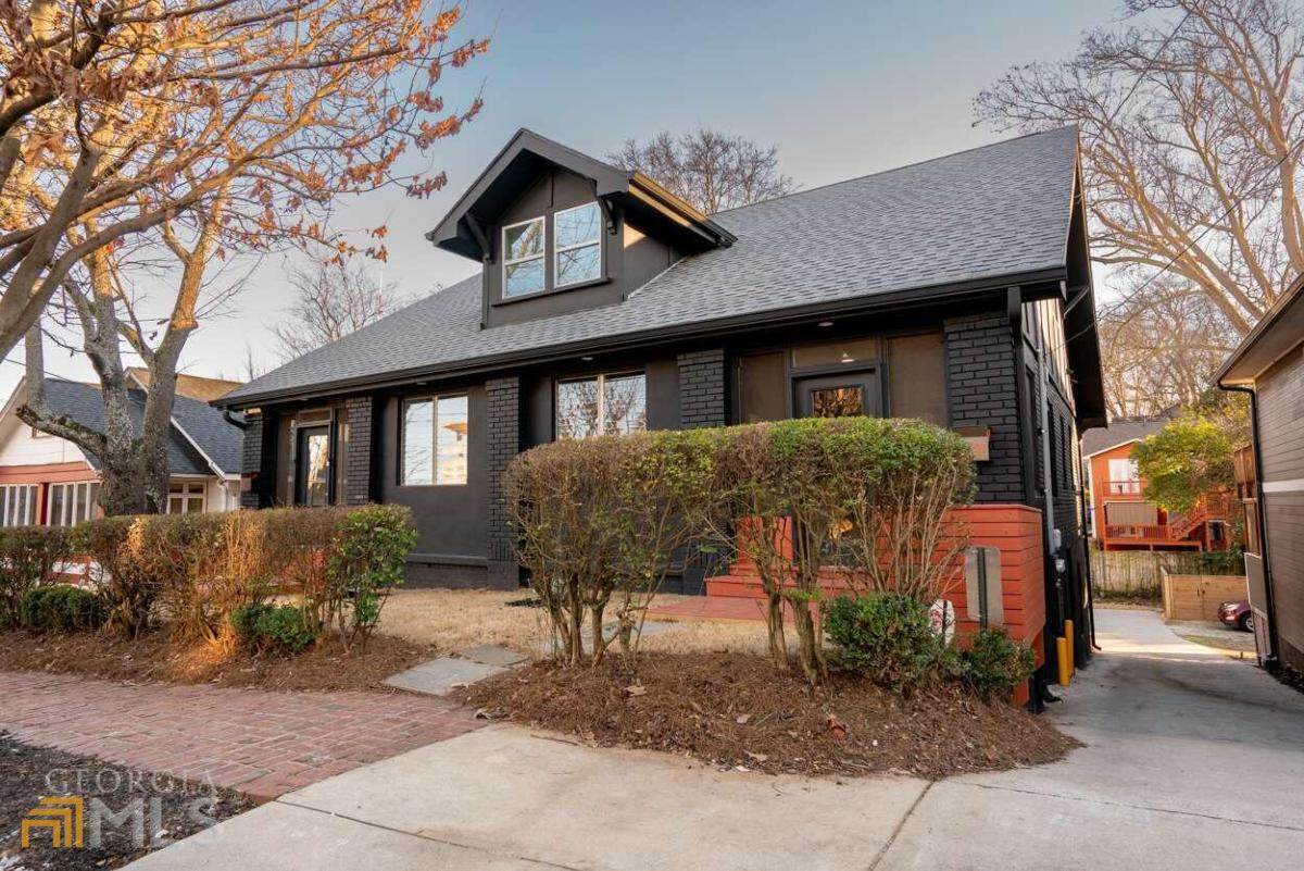 533 Boulevard Place - Photo 1