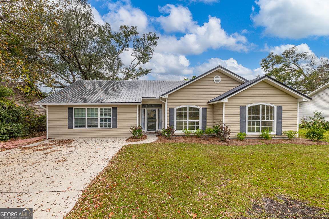 210 Glen Meadows Circle - Photo 1