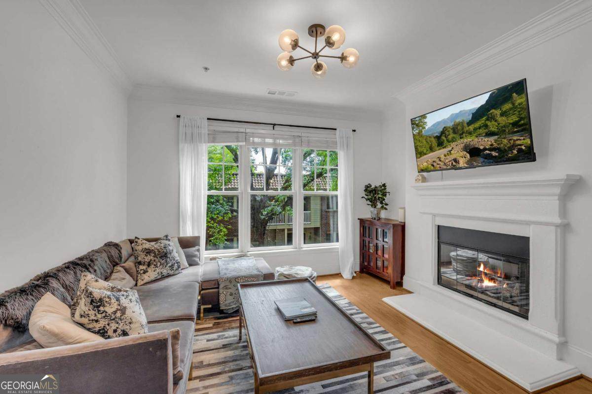 825 Highland Lane - Photo 1